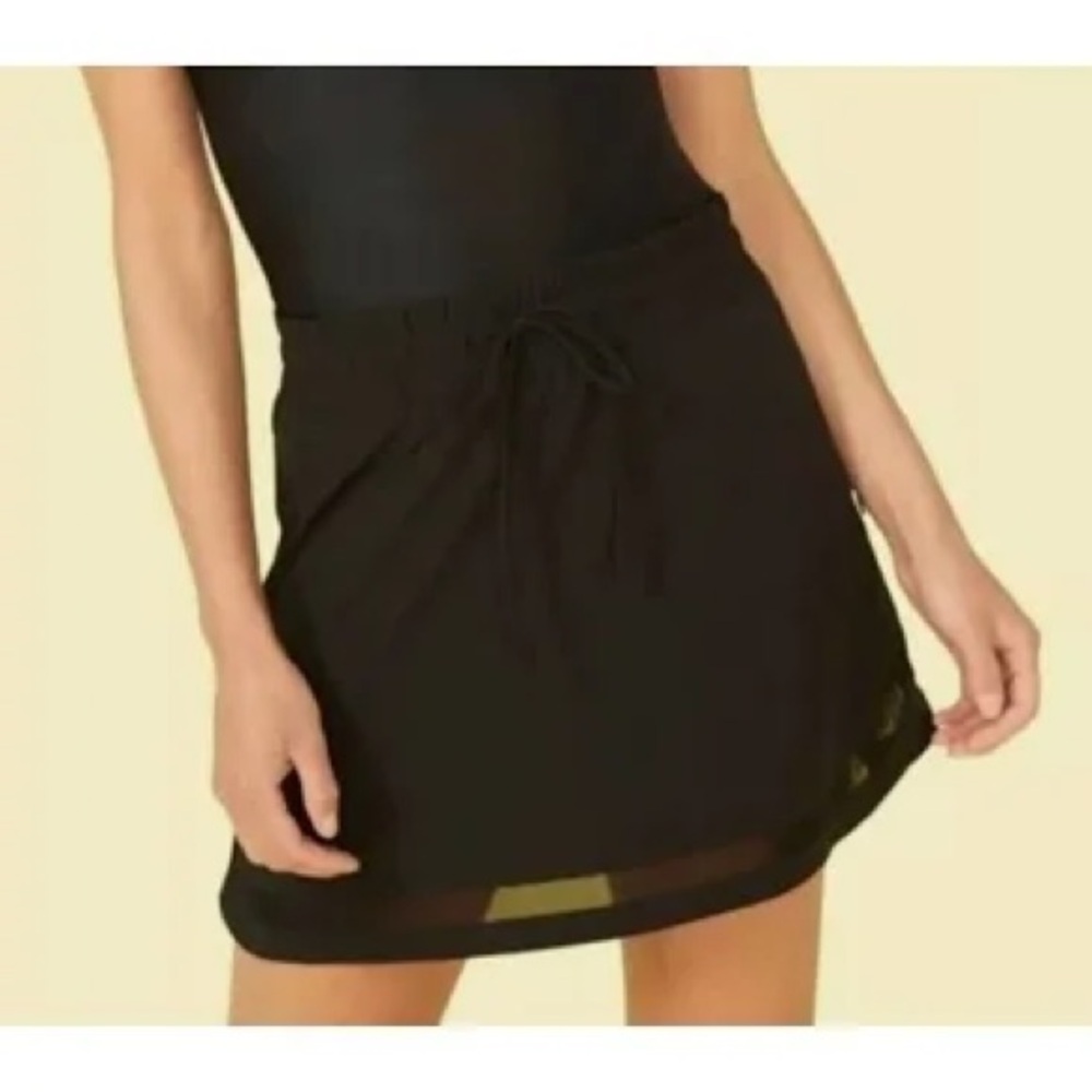 EUC Summersalt Beyond the Lounge Chair Skirt, M